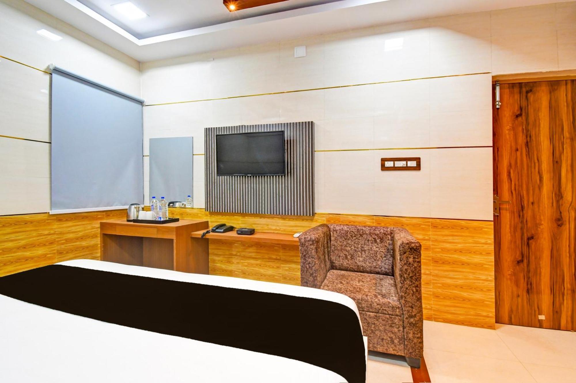 Hotel O Maa Bhubaneswari Hotel Екстер'єр фото