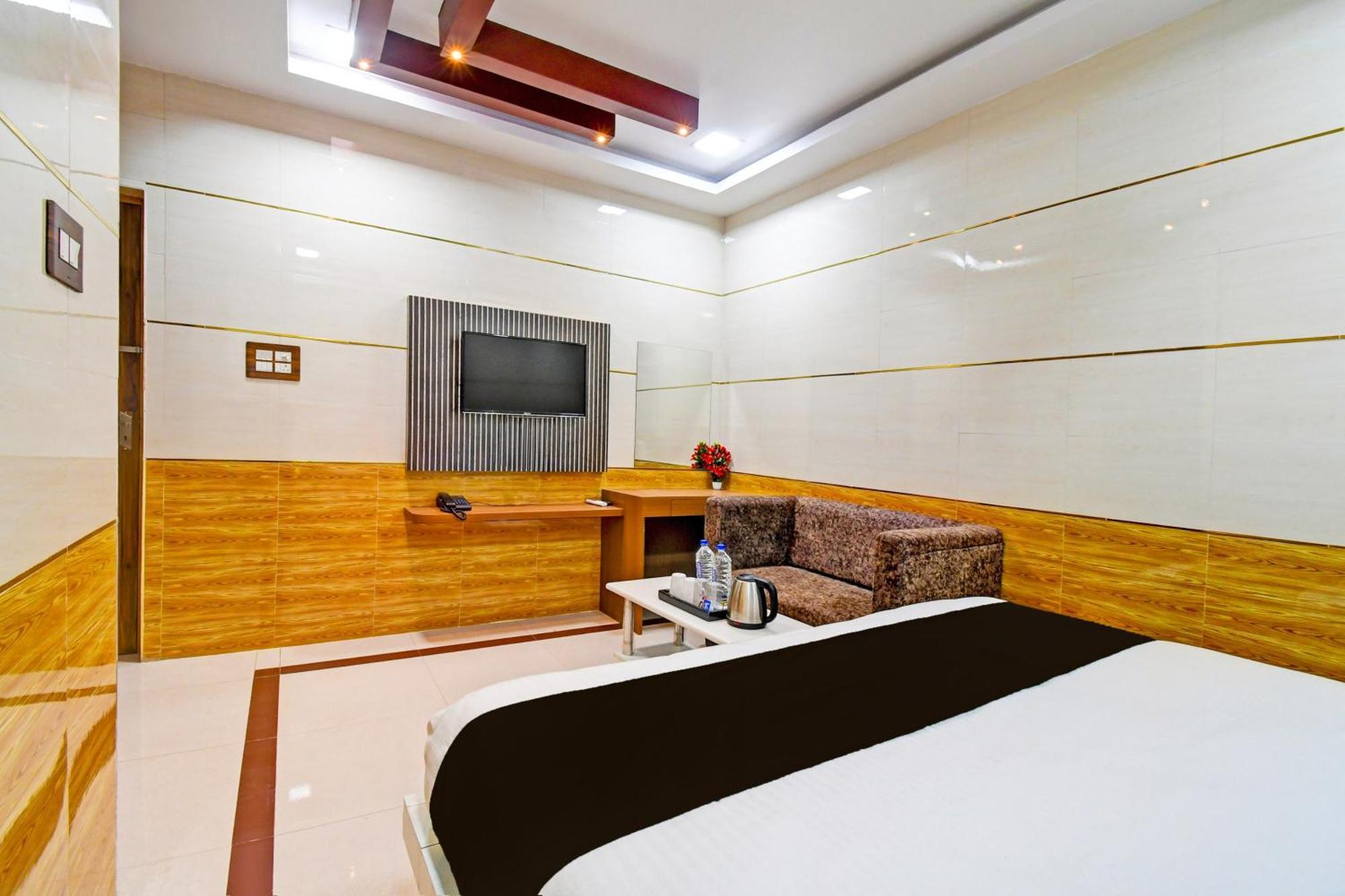 Hotel O Maa Bhubaneswari Hotel Екстер'єр фото