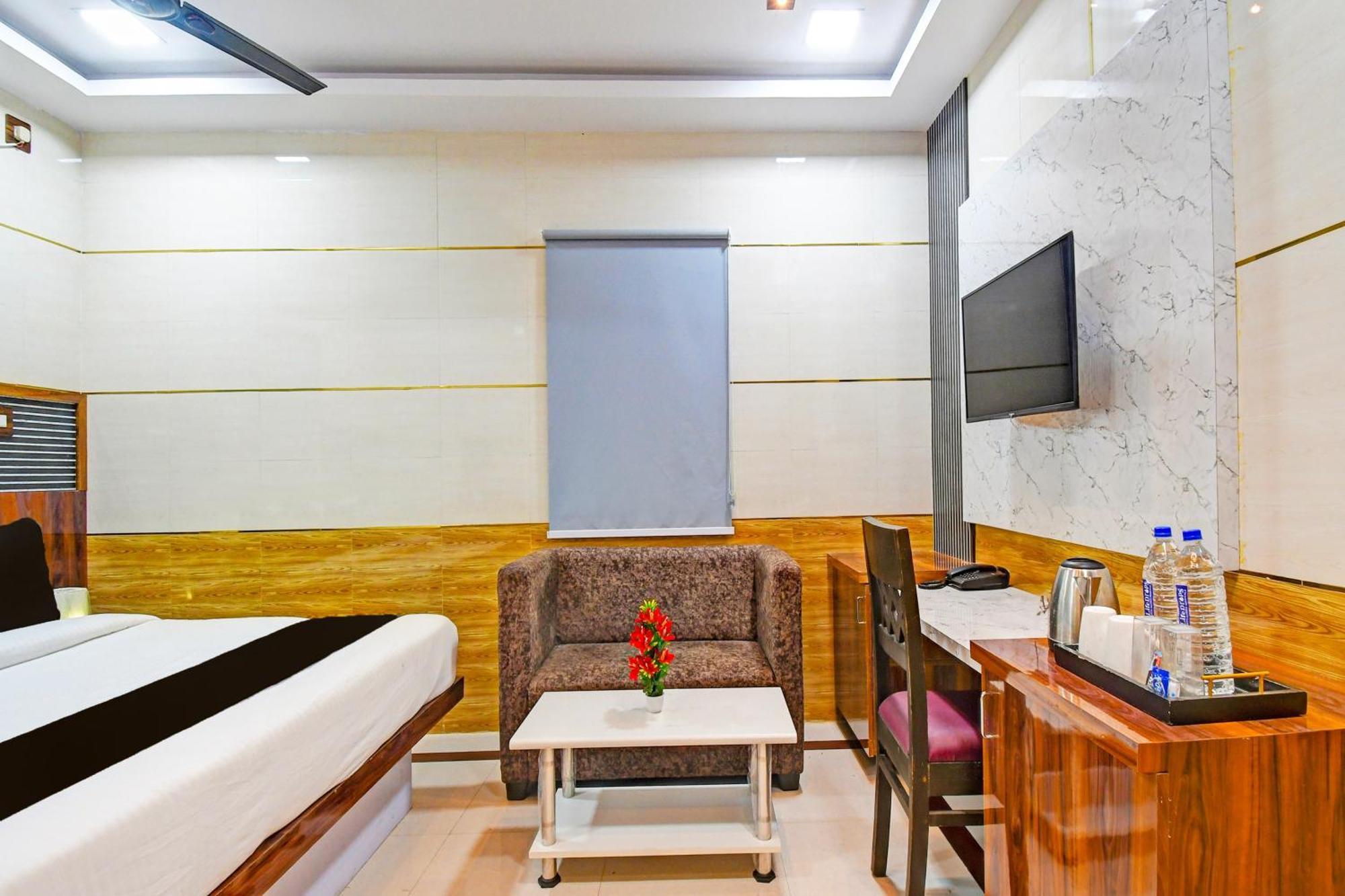 Hotel O Maa Bhubaneswari Hotel Екстер'єр фото